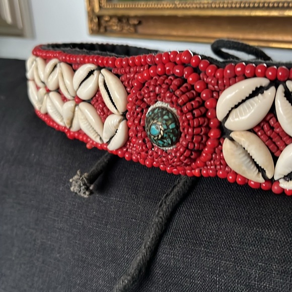 Beaded Belt Vintage Traditional Nepalese Cowrie Shells Red Beads Turquoise Inlay - Picture 7 of 7